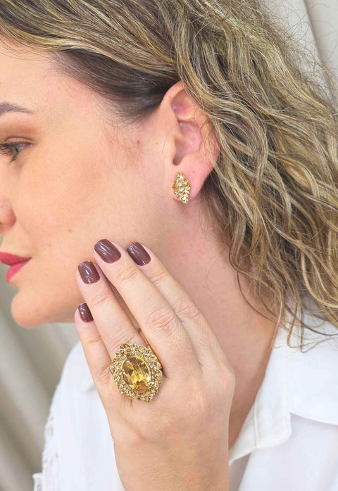 Brinco Ágata Gold: Pequeno com Strass Light Colorado Topaz no Dourado | Favorito das Saharetes
