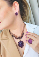 Brinco Natalie oval com pedras ametista banhado no vintage