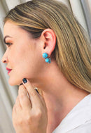 Brinco de argola Vera com pedras azul turquesa banhada no prata