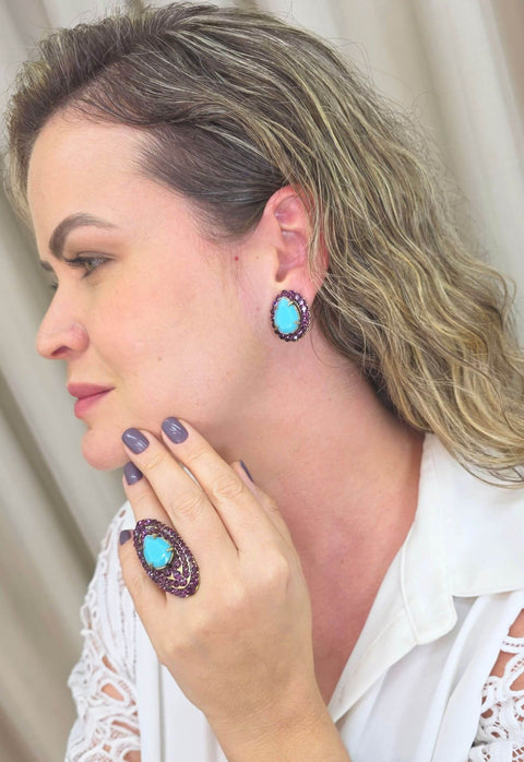 Brinco Florentino formato de gota com pedras ametista e azul banhado no ouro velho