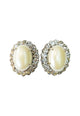 Brinco Gobi oval de perolas com strass cristal banhado no prata
