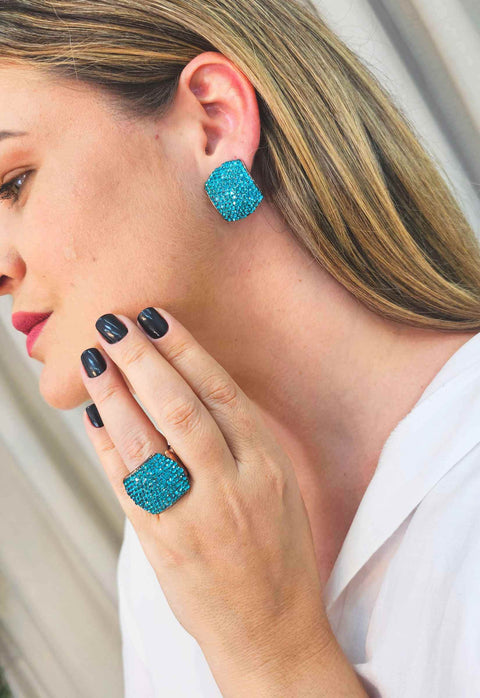 Brinco Estela retangular com pedras blue zircon banhado no vintage