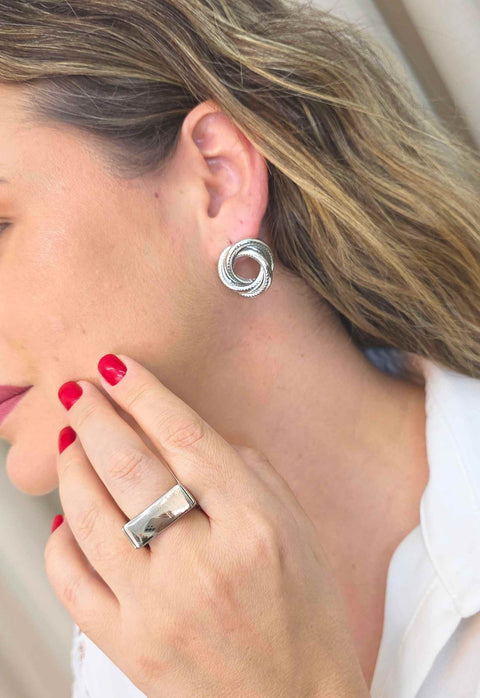 Brinco Solaris Silver de metal banhado no prata