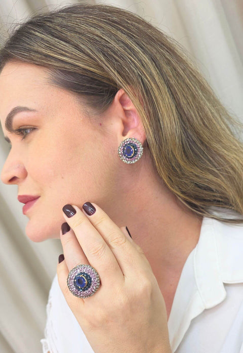 Brinco Charline redondo de pedras ametista, azul e black diamond banhado no dourado