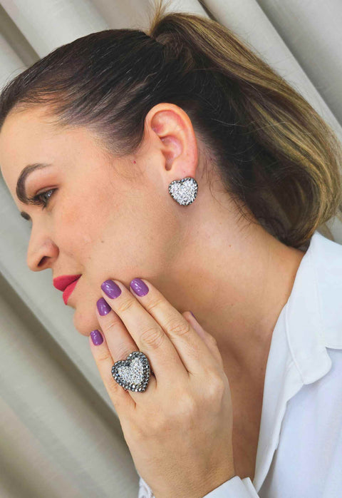 Brinco Grazi de coração com strass hematite e cristal banhado no vintage