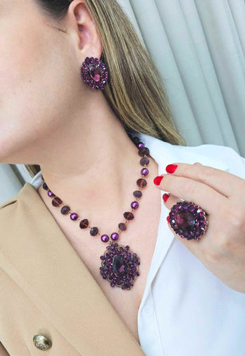 Brinco Ametista Imperial oval com pedras ametista banhado no vintage