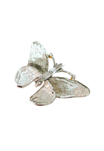 Broche Elaine: Delicado em Formato de Borboleta Esmaltada no Prata | Sahara Acessórios