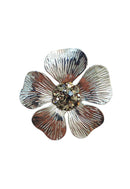Broche Anelis Silver: Floral com Pedras Cinzas no Prata | Sahara Acessórios