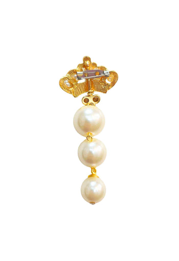 Broche Lidiane: Delicado de Coroa com Pérolas no Dourado | Peça Exclusiva