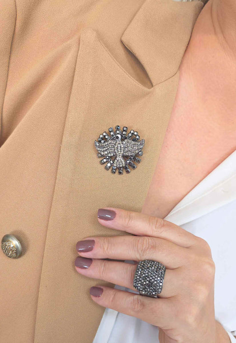 Broche Peridoto: Religioso de Espírito Santo com Pedras no Grafite | Presente Inesquecível