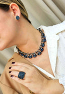 Brinco Elizia montana de gota com strass montana banhado no grafite