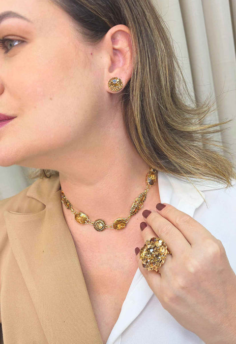Colar Choker Luana: Moda Festa com Pedras Luxo no Dourado | Brilho na Medida