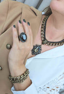 Colar Quiara ouro velho com pingente com pedras black diamond e verde