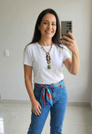 Colar Fernanda: Boho Chic de Pedras Verdes com Detalhes em Madeira no Dourado | Presente Inesquecível