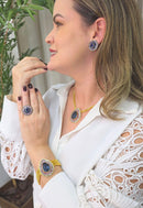 Colar Charline com pingente de gota de pedras ametista, azul e black diamond banhado no dourado