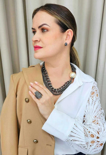 Colar Lana com Maxi pérola e correntarias grafites