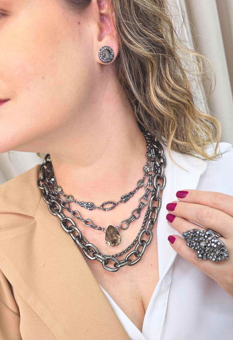 Colar Exclusividade Ônix com Pedras Black Diamond, Hematite e Elos Grafite