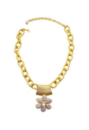 Colar Samara Gold: Romântico com Flor Furta Cor e Elos Dourados | Look Inesquecível