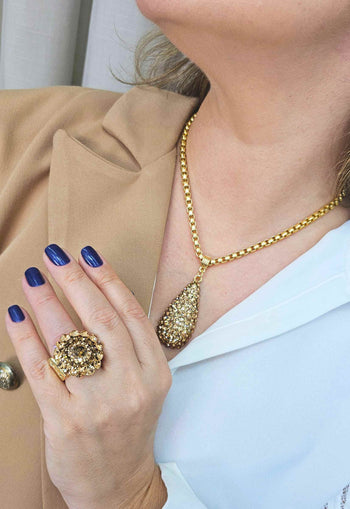 Colar Alure gold com pingente gota banhado no dourado