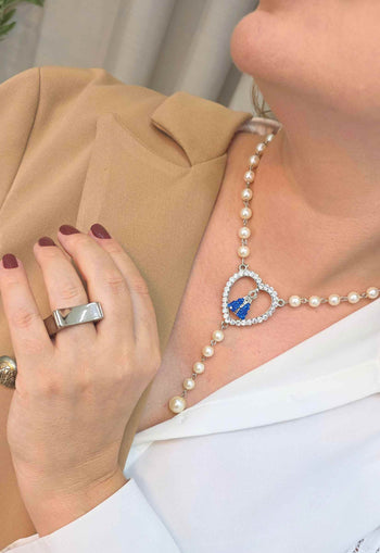 Colar Pérolas da Fé: Religioso com Nossa Senhora e Pérolas no Prata | Sahara Acessórios