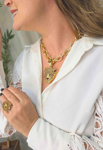 Maxi Colar Aisha: Pingente de Onça com Elos Banhados no Dourado | Bijuteria Artesanal