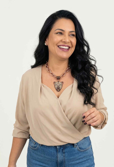 Maxi Colar Aisha: Com Pingente de Onça e Pedras Pêssego no Vintage | By Sahara Acessórios