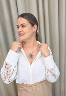 Colar Pérolas Maxi Flor Cinza Prata | Colar Janete