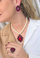 Colar Camarote vermelho com perolas banhado no vintage