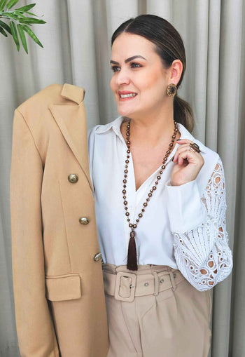 Colar Dália longuinho com tassel e bolas marrons banhado no vintage