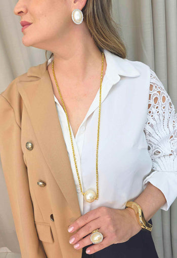 Colar Soberano: Estilo Longo de Veneziana e Maxi Pérola Banhado no Dourado | Estilo Atemporal