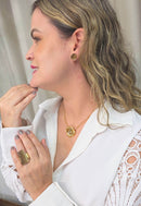 Colar Sempre Viva Classic Gold de flor com strass smoked e boreal no banho dourado