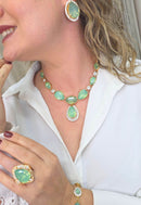 Colar Euforia Festa de pedras verde menta e strass cristal banhado no dourado