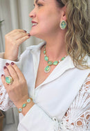 Colar Euforia Festa de pedras verde menta e strass cristal banhado no dourado