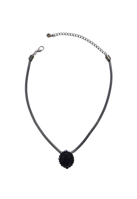 Colar Magda: Delicado com Corrente e Pingente Oval de Pedras Pretas no Grafite | Versatilidade no Look