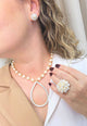 Colar Antonieta Gold de perolas com pingente de gota cristal banhado no dourado
