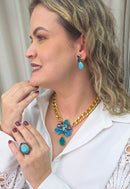 Colar Paola Turquesa: Moderno com Pedras Azuis e Correntaria no Dourado | Destaque no seu Look