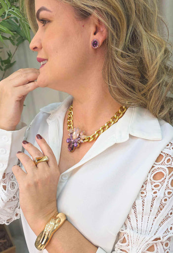 Colar Paola: Moderno com Pedras Rosa, Ametista e Corrente no Dourado | Look Vibrante