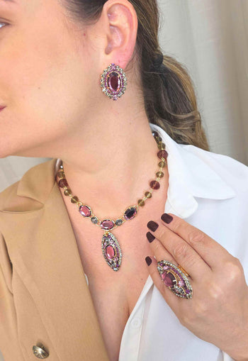 Colar Vinho: Luxuoso de Festa com Pedras Ametista e Cinza no Dourado | Look de Noite Inesquecível