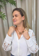 Colar Tatiana: Com Pingente de Flor e Cristais Aurum no Vintage | Look Romântico