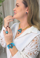 Colar Paola Turquesa: Moderno com Pedras Azuis e Correntaria no Dourado | Destaque no seu Look