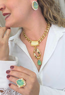 Colar Euforia Classic de elos dourados e pingente de gota verde menta