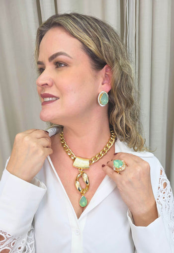 Colar Euforia Classic de elos dourados e pingente de gota verde menta