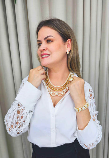 Maxi Colar Ícone de perolas com elos dourado glamour