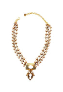 Colar Ofélia: Romântico com Pérolas Rosê e Pedras no Dourado | Peça Exclusiva