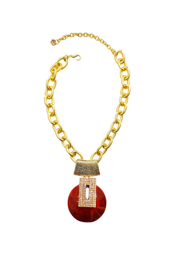 Colar Maria Eugênia: Elegante com Resina Terracota e Pingente Retangular de Strass Pêssego Banhado no Dourado | By Sahar