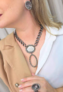 Colar Anali: Pingente Oval de Pedras Black Diamond no Grafite | Moda Festa Design By Sahara