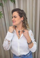 Colar Adelina de pérolas com pingente de pedras hematite e gotas