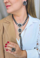 Colar Garbo grafite com pedras black diamond e franjas