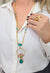 Colar Eduarda: Estilo Longo com Pingente e Pedras Coloridas no Dourado | Design By Sahara