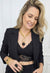 Colar Késia: Moderno com Pingente Orgânico e Bola Preta no Dourado | Destaque no seu Look